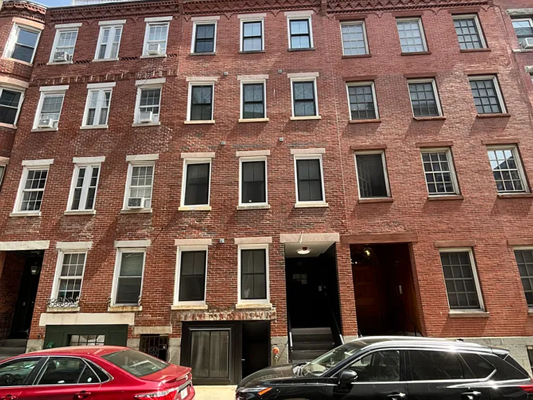17 Sheafe St — Photo 9