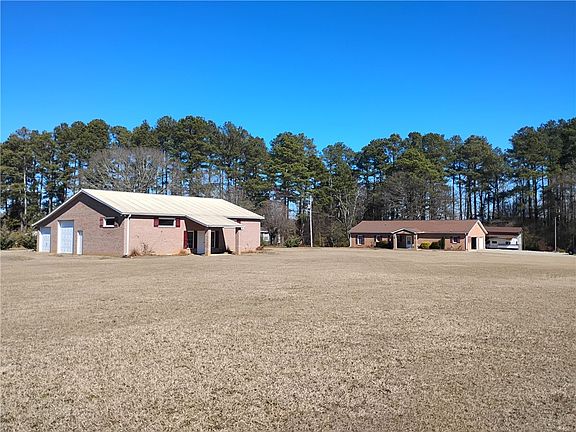 3rd image of 3400 Old Dobbins Bridge Rd