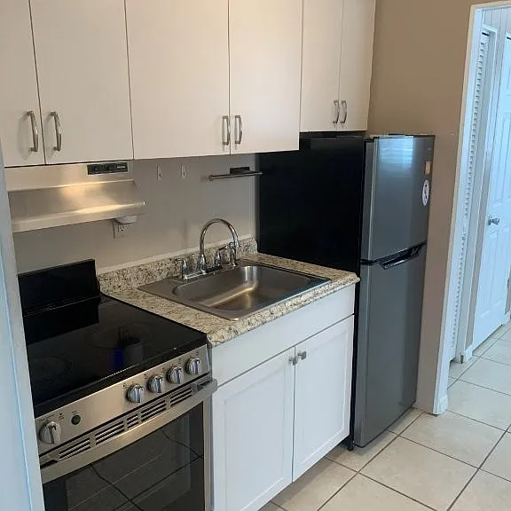 2428 Palm Ridge Rd — Photo 5
