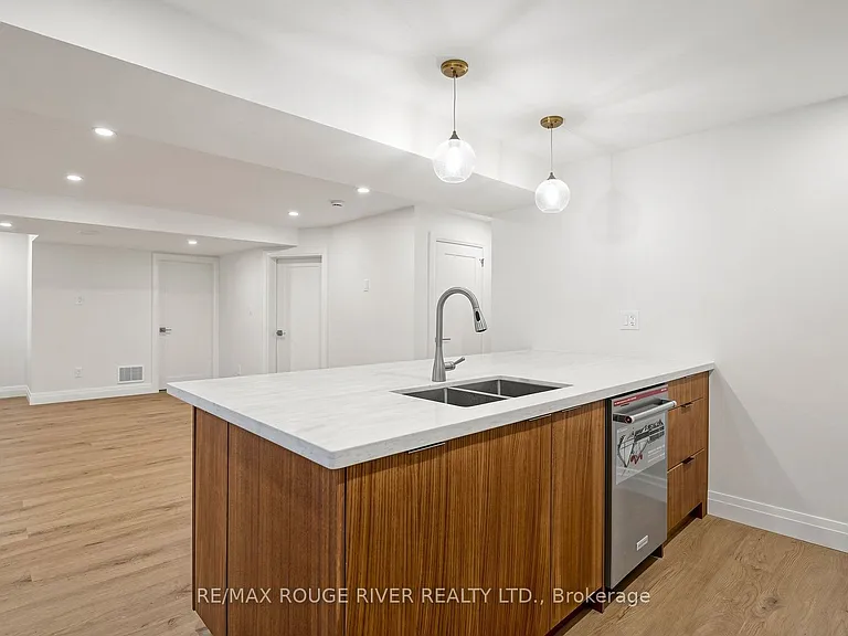 344 Centennial Rd #BASEMENT — Photo 9