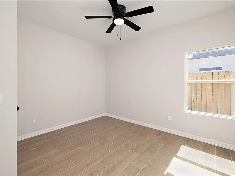1208 N Aryana Ave — Photo 14