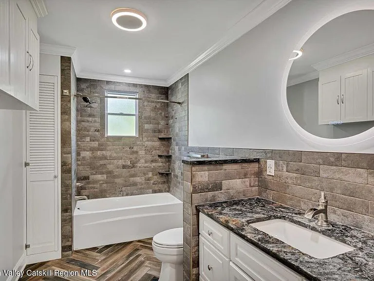 10 Baker Ave — Photo 5