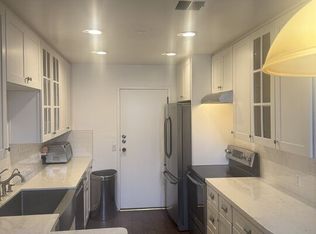 100 S Doheny Dr APT 209, Los Angeles, CA 90048