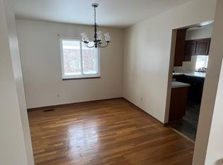 55414 Monroe Dr, Shelby Township, MI 48316