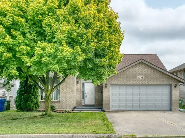2338 Northway Ave, Windsor, ON N9E 4N6