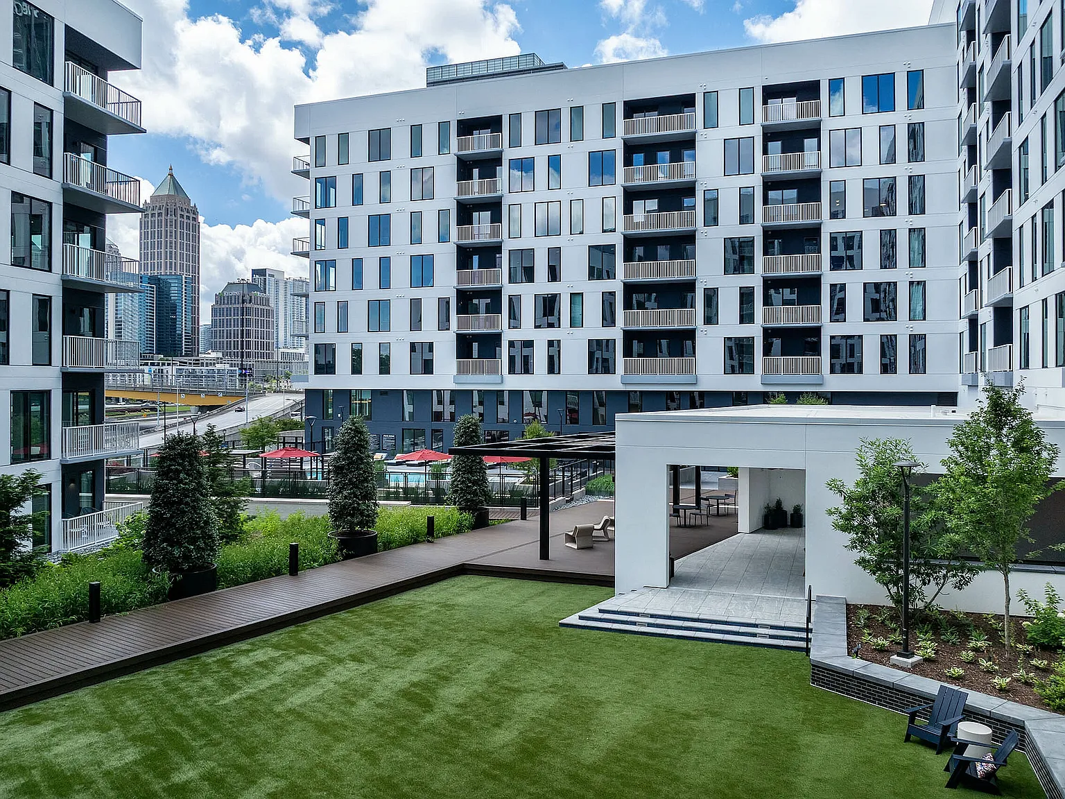 AMLI Atlantic Station — Photo 4