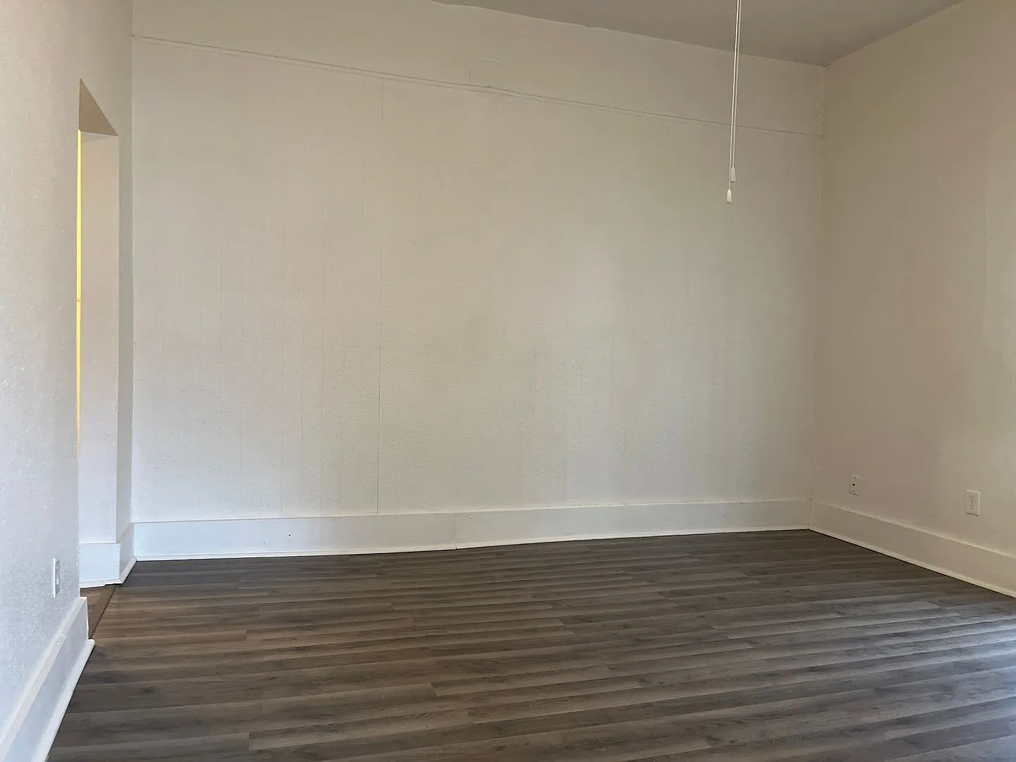 Cozy 2 Bedroom Home — Photo 3