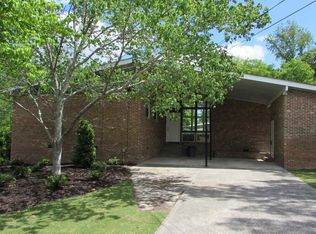 109 Golden Ln, Lexington, SC 29072