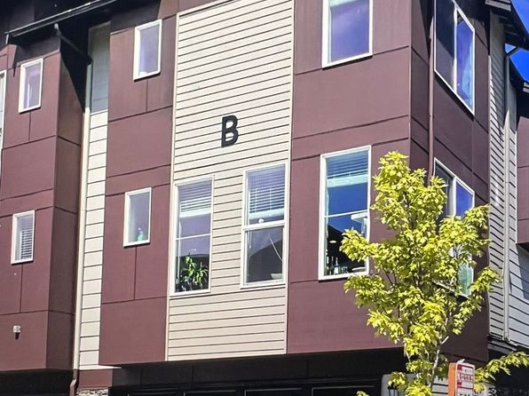 15720 Meadow Rd UNIT B8