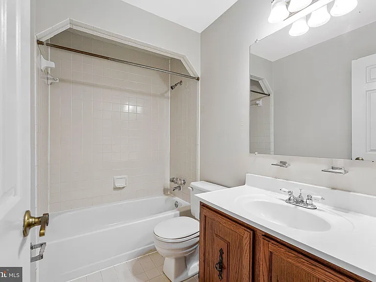 2852 Yarn Ct — Photo 21