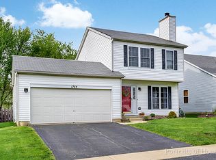 1744 Autumn Woods Ln, Romeoville, IL 60446