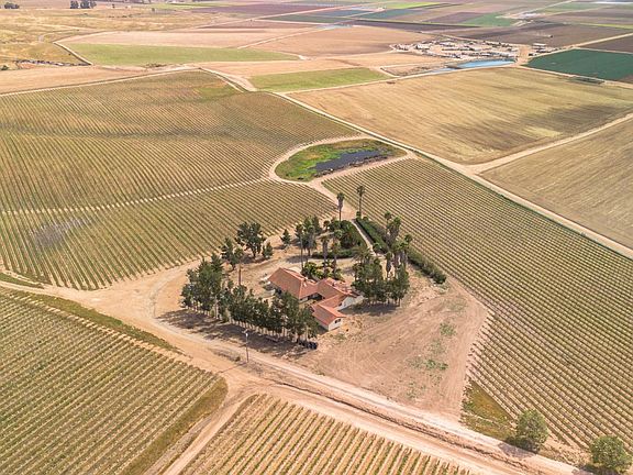 5th image of 31021 Camphora Rd