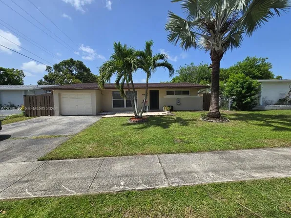 8461 NW 27th Pl, Fort Lauderdale, FL 33322