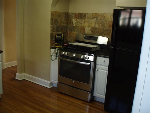 3rd image of 4802 Jarboe St