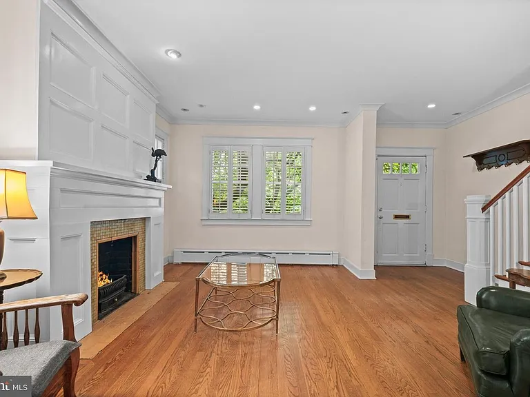 3301 Dent Pl NW — Photo 5