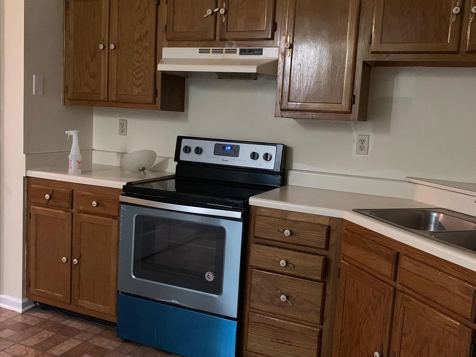 1130 Hunters Lake Dr — Photo 4