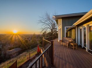 2360 W Hillway Dr, Boise, ID 83702