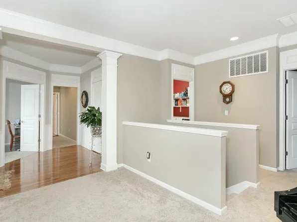 49128 Rainbow Ln #88, Northville, MI 48168