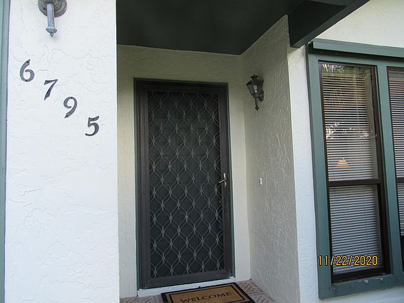 3rd image of 6795 SE Bunker Hill Dr