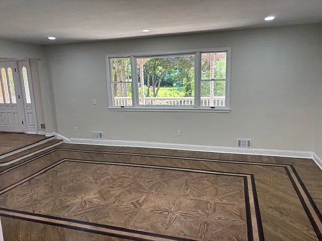 127 Stockton Ave — Photo 9