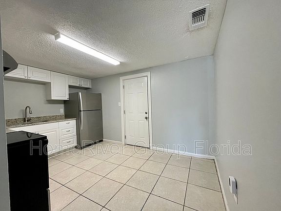 2nd image of 3011 N Star St