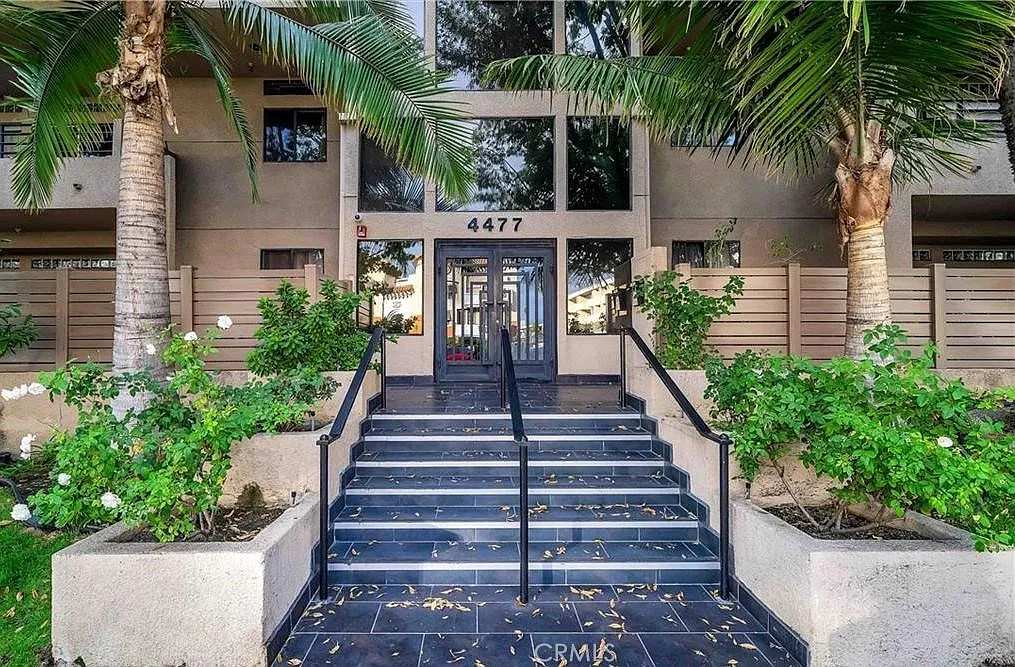 2 bed, 1871 sqft, $3,980 — Photo 2