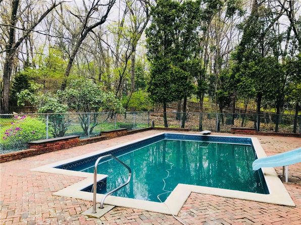 1195 Centerville Rd, Warwick, RI 02886