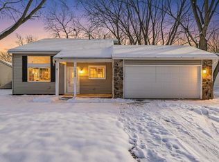 1828 Woodland Dr, Elkhart, IN 46514