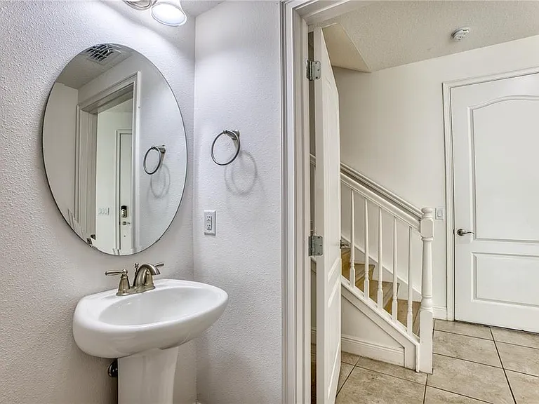 14025 Millington St — Photo 15