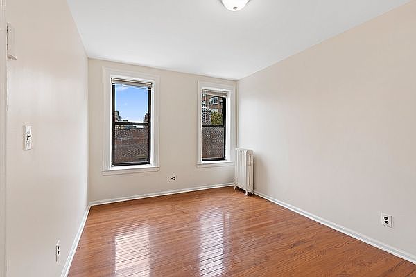 1st image of 337 W 21st St APT 5C
