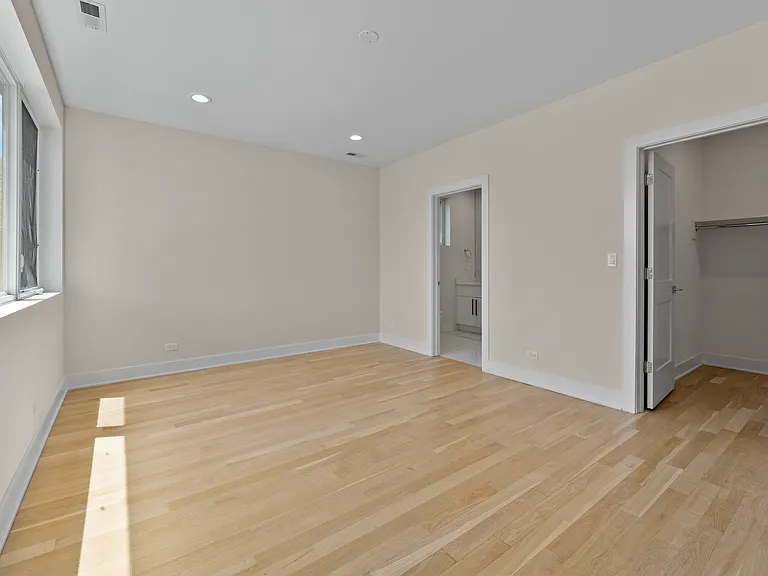 1837 S Canalport Ave #2W — Photo 8
