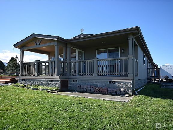 4th image of 260 Secluded Way