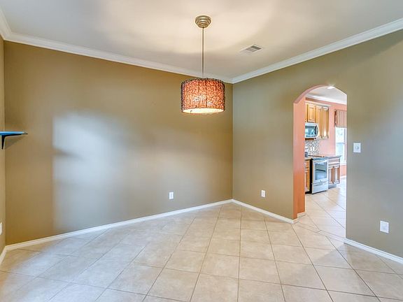 5th image of 4927 Lake Gladewater Ct