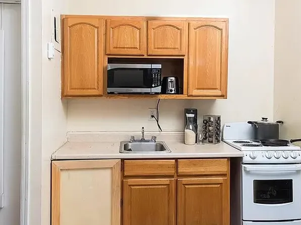 573 West 183rd Street image 4 of 6