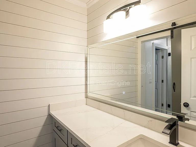 1540 Hampton Hollow Dr — Photo 34