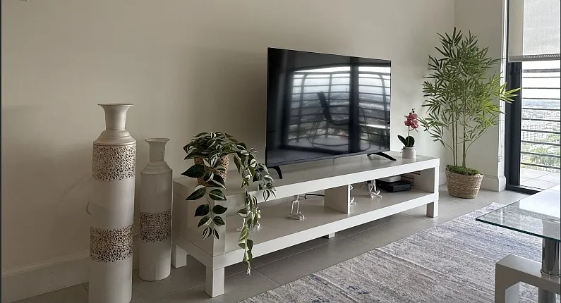 1 bed, 687 sqft, $3,690 — Photo 2