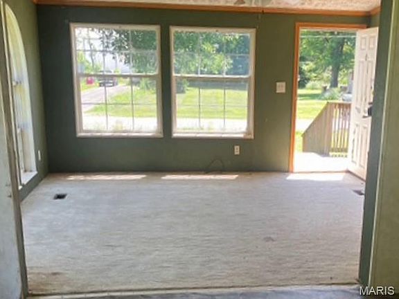 2nd image of 600 S Walker Ave