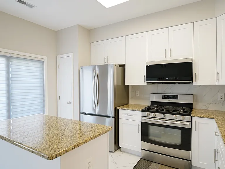 9423 Fields Rd — Photo 13