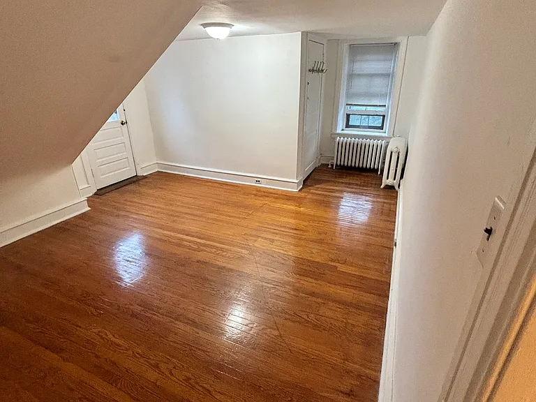 107 W Harvey St #3W — Photo 8