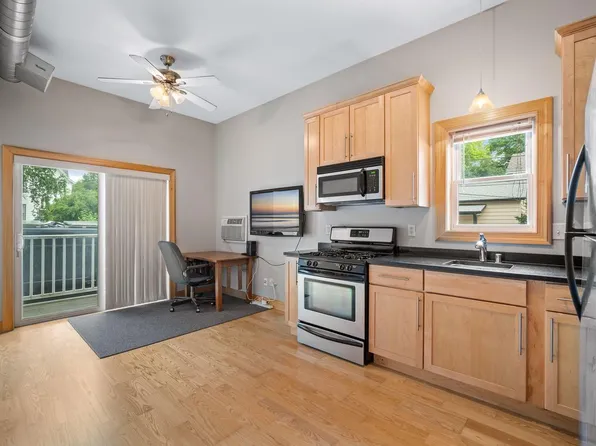 1641 North Franklin PLACE #3, Milwaukee, WI 53202