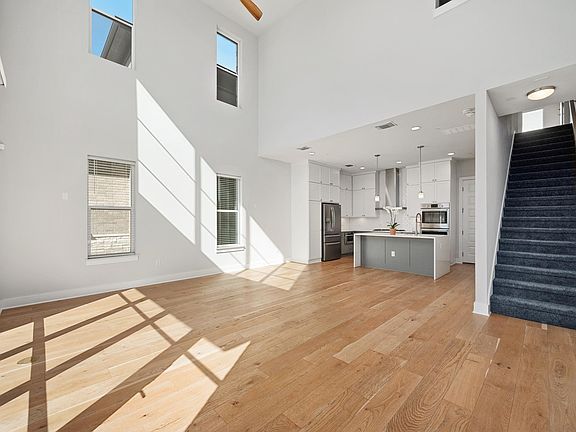 5th image of 3901 Sightline St #119