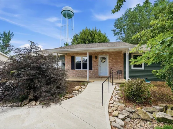 49 Lloyd Dr, North Lewisburg, OH 43060