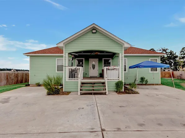 2233 Hoss Ct, Conroe, TX 77306