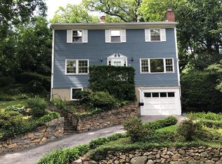 61 Pinebrook Dr, Larchmont, NY 10538