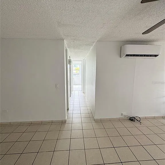 GARDEN HILLS PLAZA I Luis Vigoreaux Avenue #105 — Photo 6
