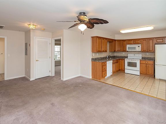 2nd image of 70 Aveonis Court