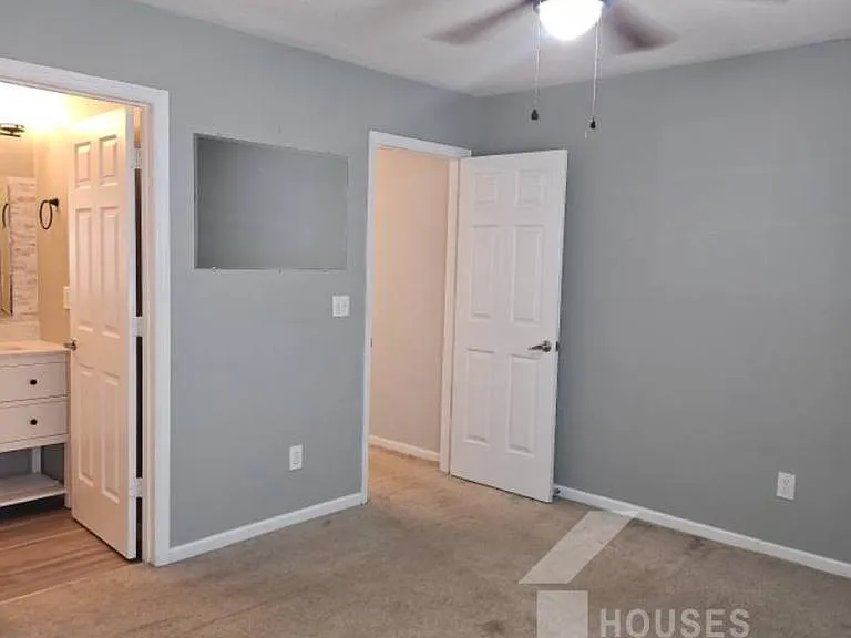 553 Memorial Drive Ext #X — Photo 9