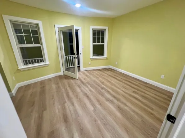 5 Chapman St #B, Bloomfield, NJ 07003