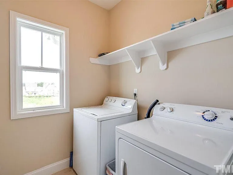 1114 Oatney Ridge Ln — Photo 11
