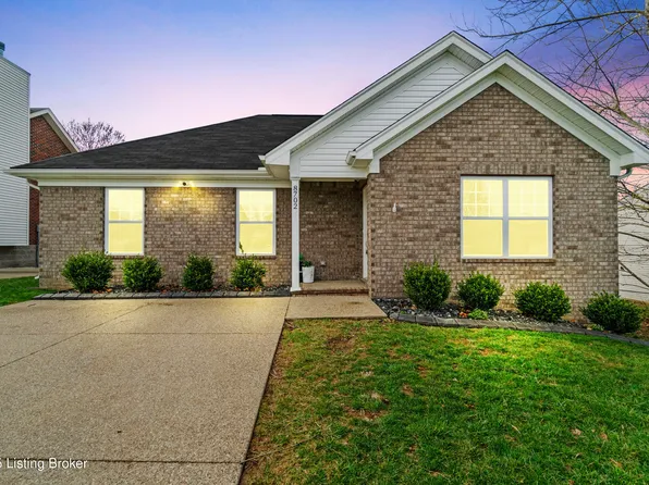 8702 Wisdom Ln, Louisville, KY 40229